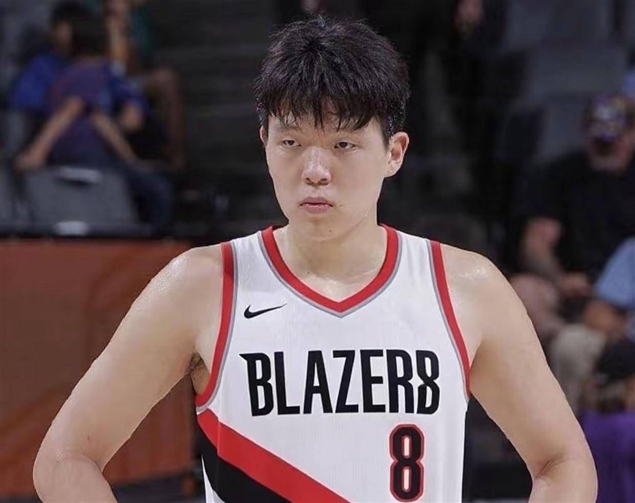 世界杯买球软件 -楊(yáng)瀚森NBA季后賽(sài)首秀驚(jīng)艳亮相，末节59秒拼下篮板球，中国篮球迎来新希望